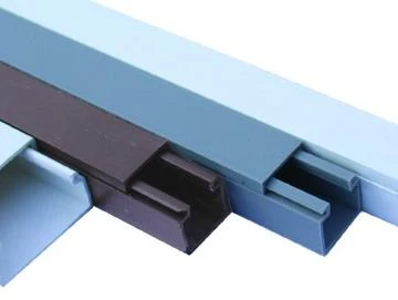 WTS - Kabelkanal 15x15 mit Bodenlochung in ultra-weiss - braun -  licht-grau erhältlich